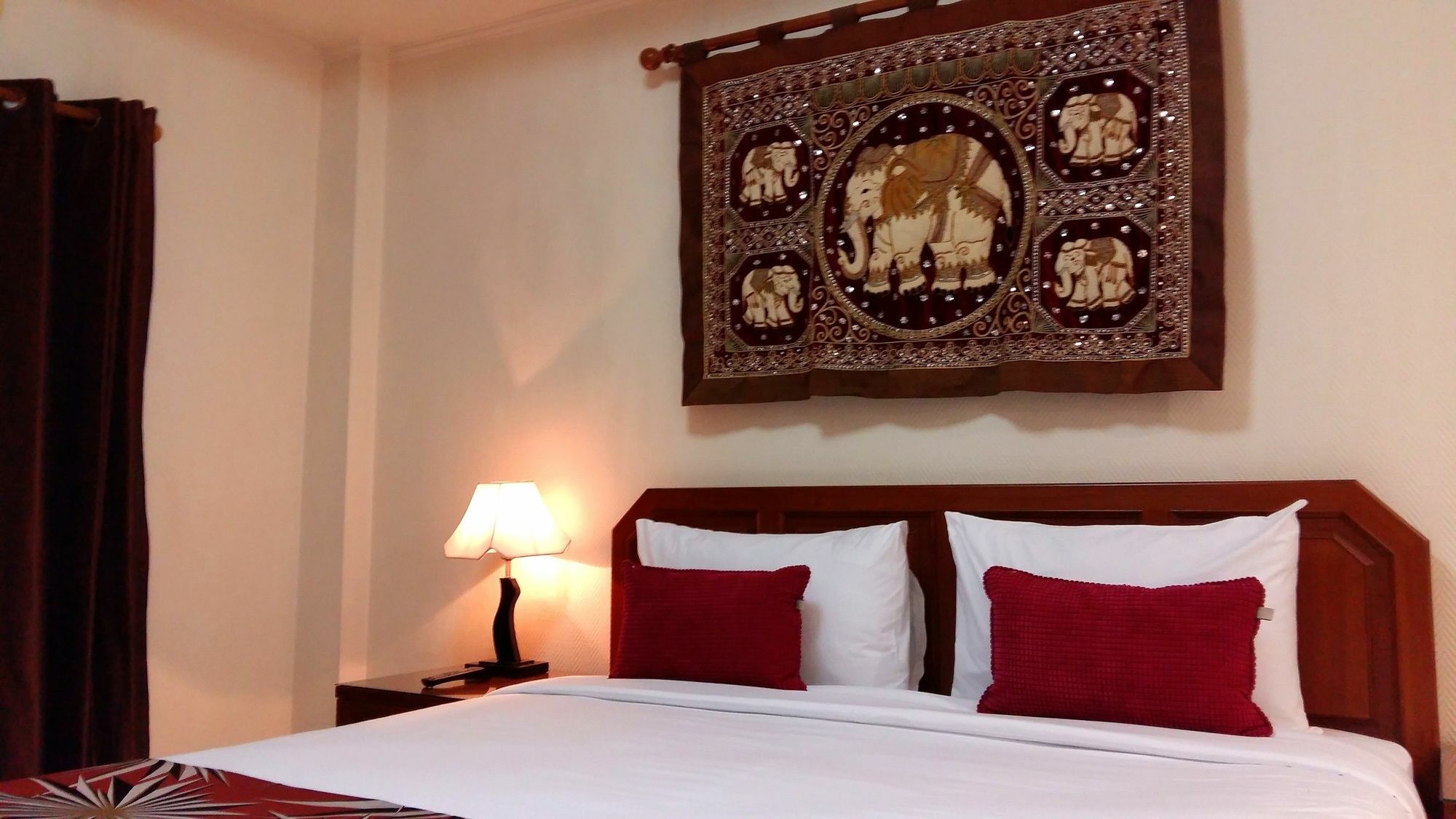 เดอะ ชิลแลกซ์ พัทยา Hotel Pattaya ภายนอก รูปภาพ