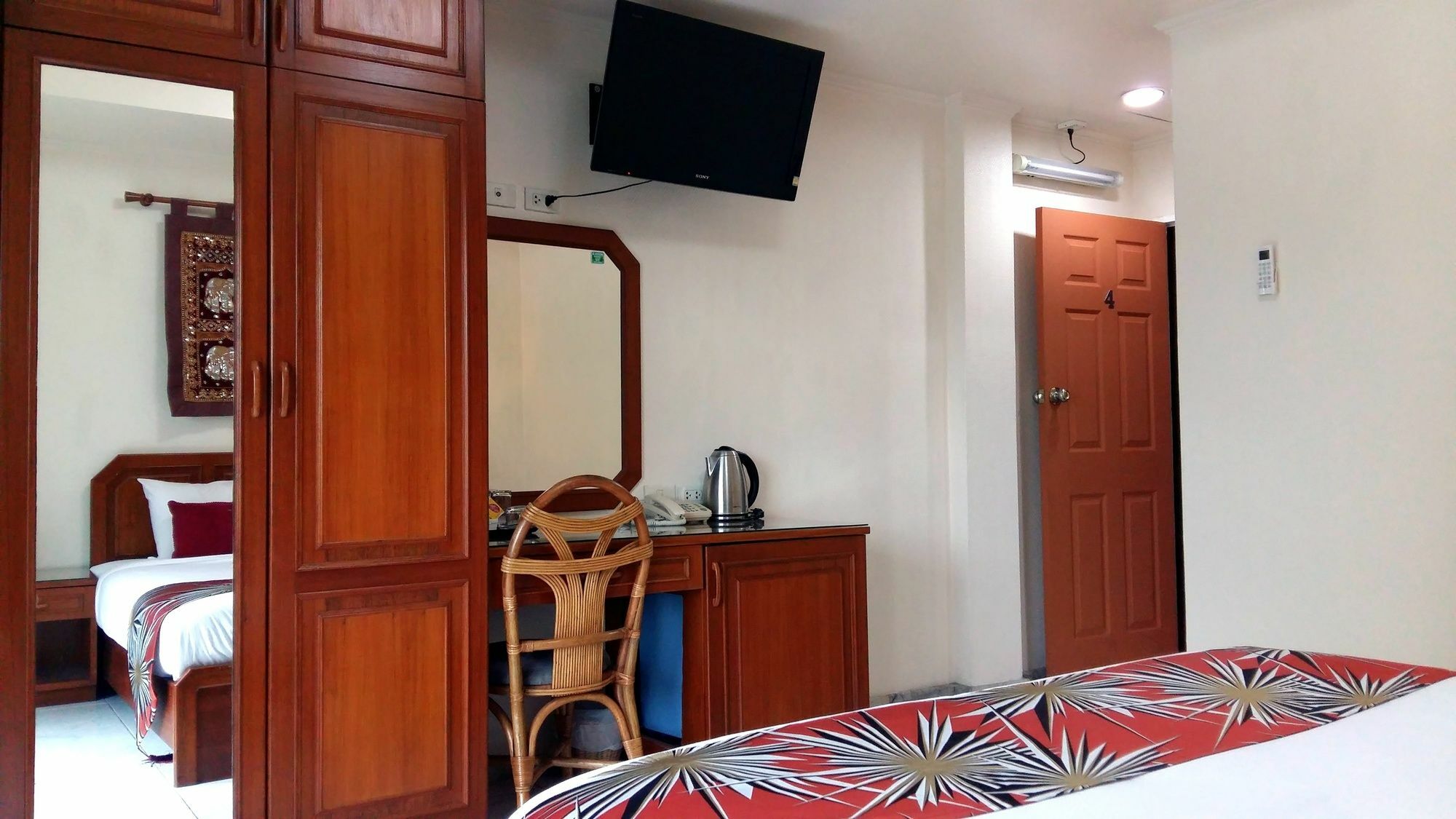 เดอะ ชิลแลกซ์ พัทยา Hotel Pattaya ภายนอก รูปภาพ