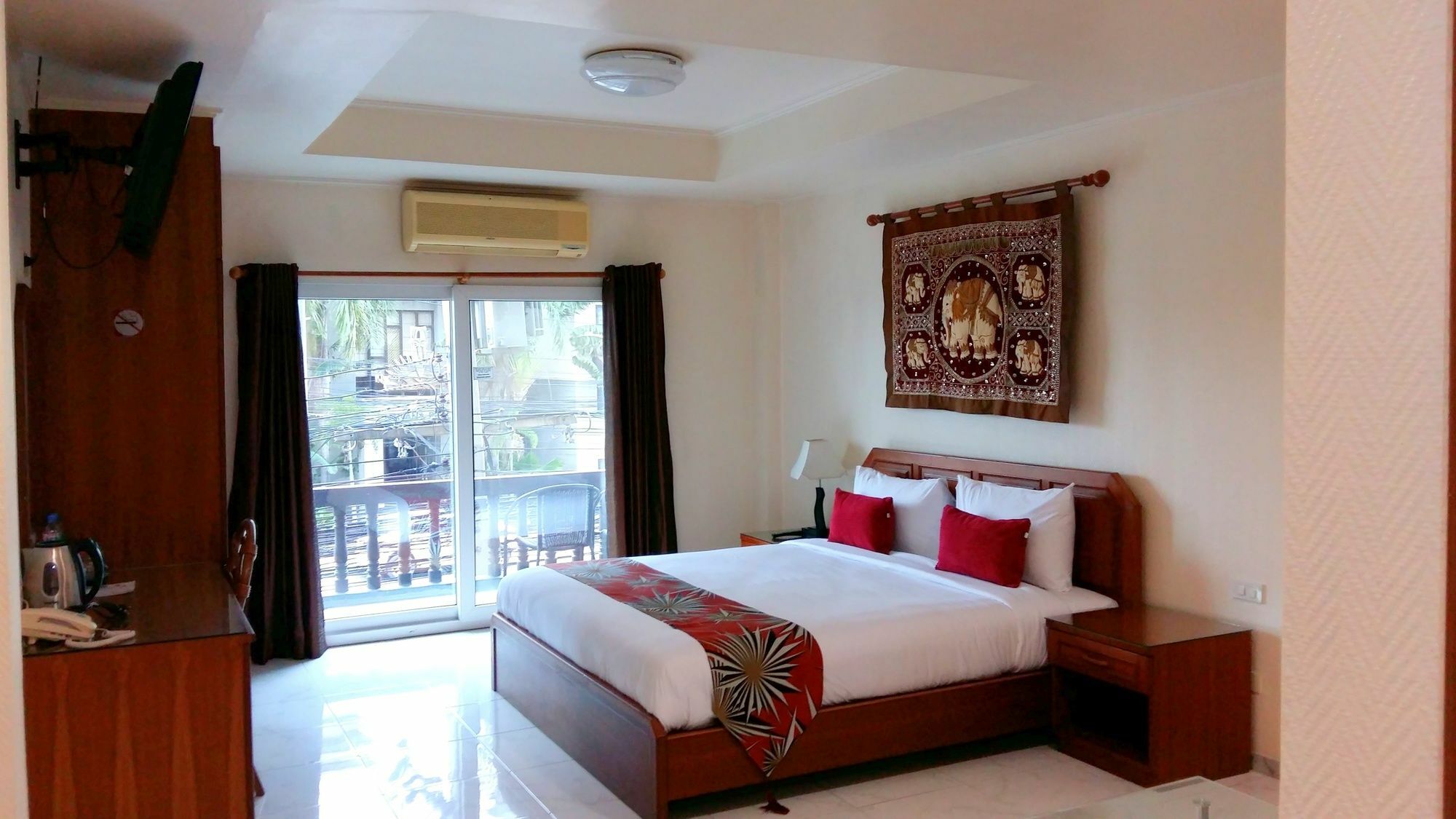 เดอะ ชิลแลกซ์ พัทยา Hotel Pattaya ภายนอก รูปภาพ